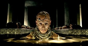 Rodrigo Santoro como o rei Xerxes